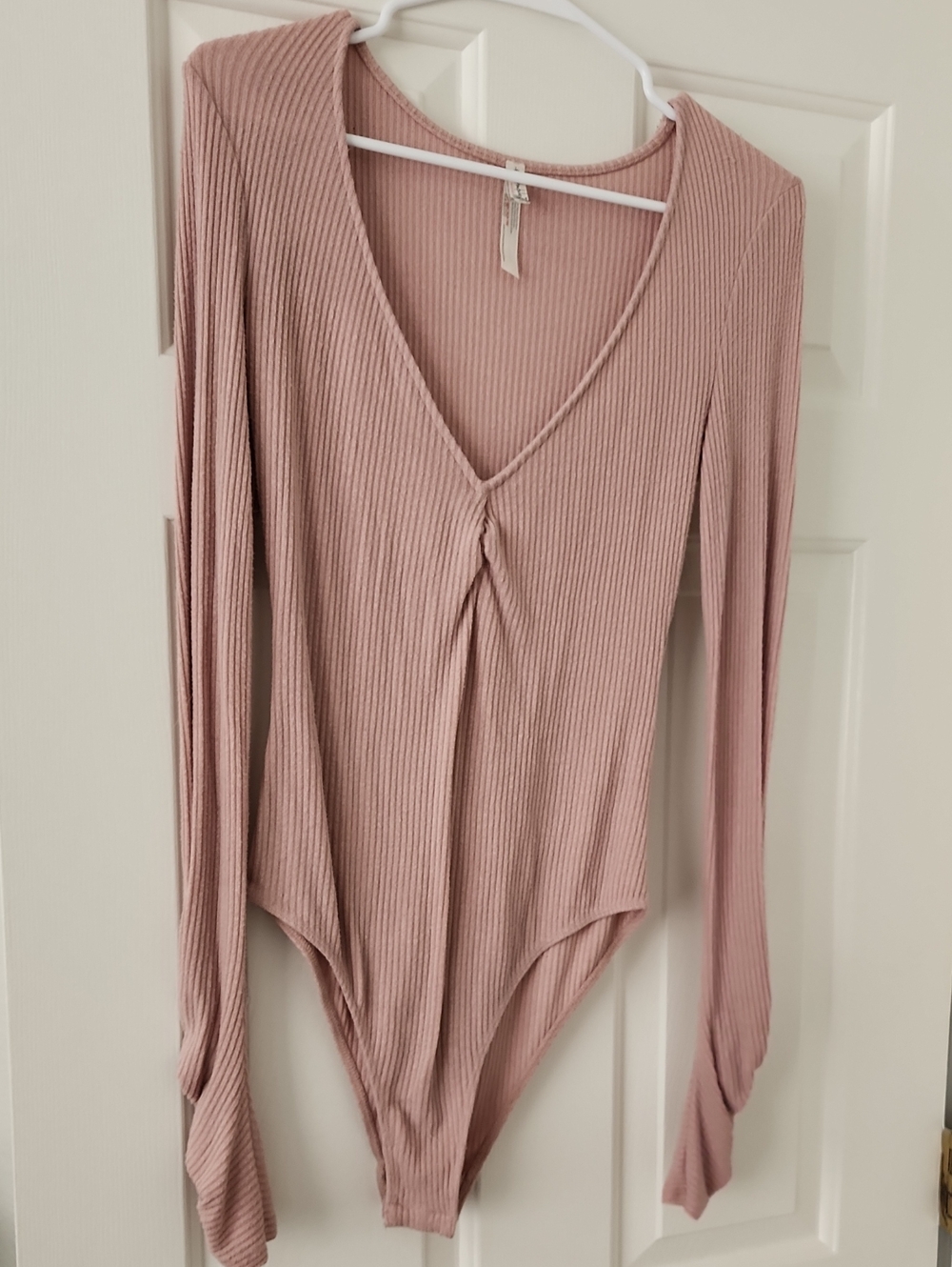 Ribbed V-Neck Long Sleeve Bodysuit - Dusty Rose